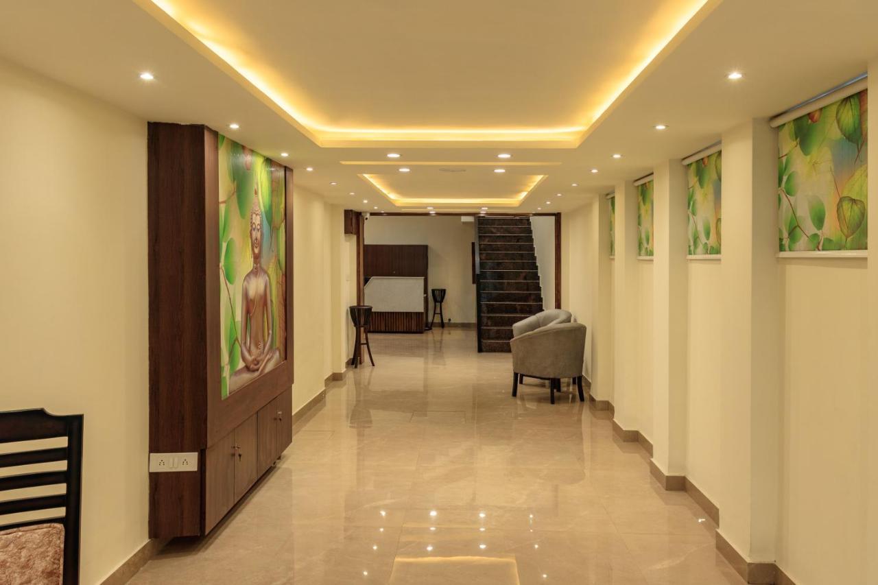 De Manora Homes - Unpretentious Hotel With A Garden , Posh Area Ranjit Avenue Amritsar Exteriör bild